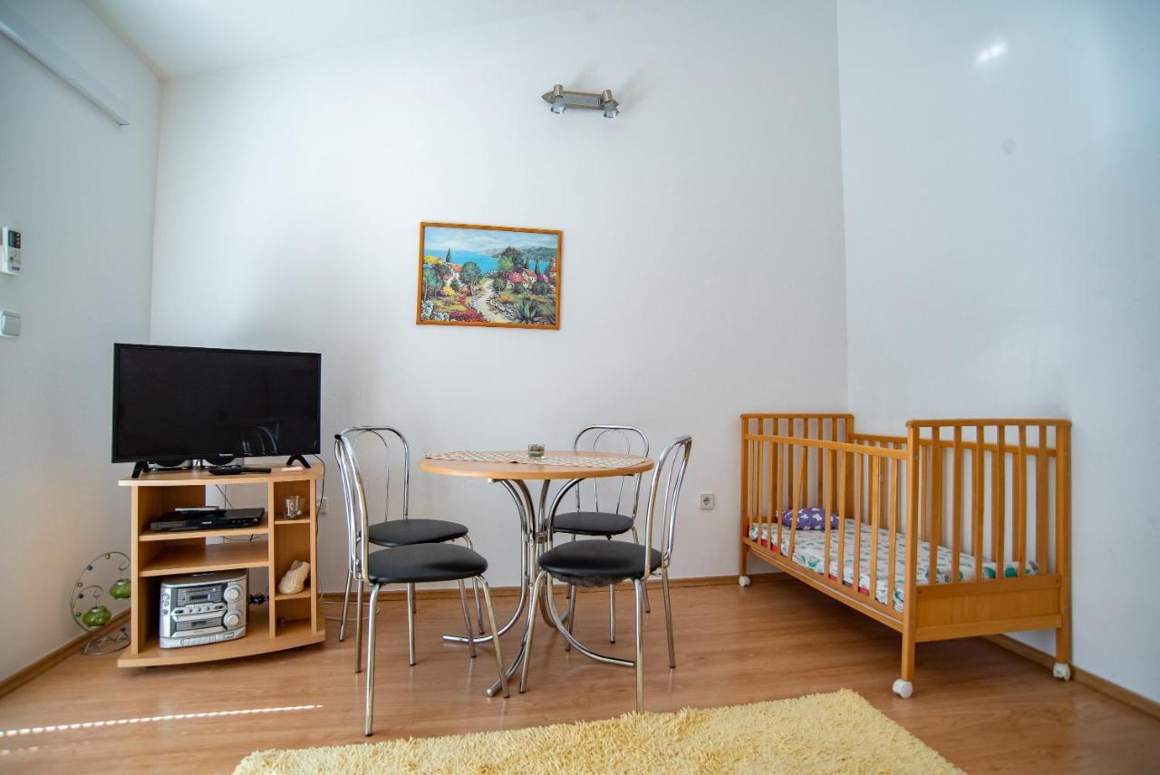 Apartments By The Sea Sumpetar, Omis - 2808 Esterno foto